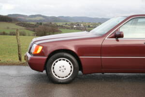 Immagine 40/69 di Mercedes-Benz 500 SE (1992)