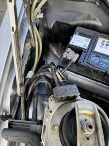 Bild 28/41 von Mercedes-Benz 190 E 2.0 (1992)