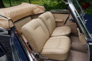 Image 2/22 de Mercedes-Benz 220 Cabriolet A (1953)