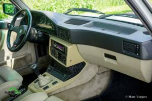 Image 14/51 of BMW M 535i (1985)