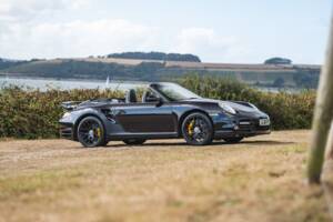 Bild 18/50 von Porsche 911 Turbo S (2011)