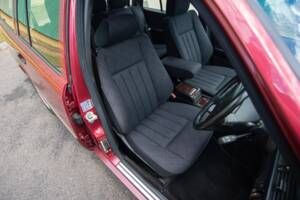 Bild 10/28 von Mercedes-Benz E 320 T (1993)
