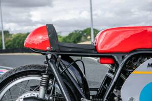 Bild 23/50 von Honda RC 173 (1966)