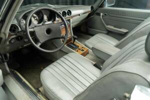 Image 2/8 of Mercedes-Benz 380 SL (1982)