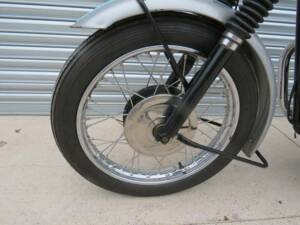 Bild 39/45 von Triumph T 120 Bonneville (1961)