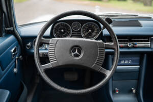 Afbeelding 25/63 van Mercedes-Benz 230&#x2F;6 (1974)