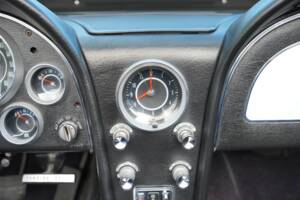 Image 40/50 of Chevrolet Corvette Sting Ray Convertible (1964)