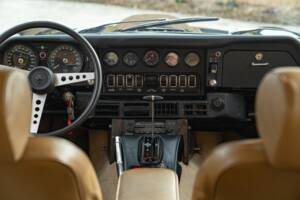 Bild 36/50 von Jaguar E-Type V12 (2+2) (1971)