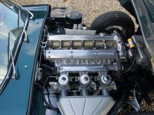 Bild 37/43 von Jaguar E-Type 4.2 (1967)