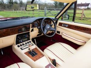 Image 5/50 de Aston Martin V8 EFi Volante (1986)