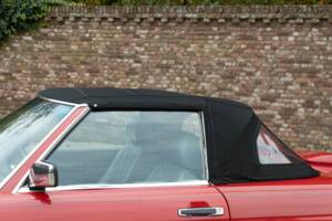 Imagen 17/50 de Mercedes-Benz 560 SL (1986)