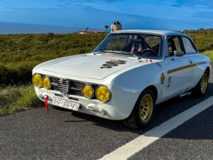 Image 3/99 of Alfa Romeo Giulia 1750 GT Am (1971)