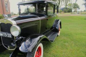 Image 5/55 of Ford Model A Tudor Sedan (1931)
