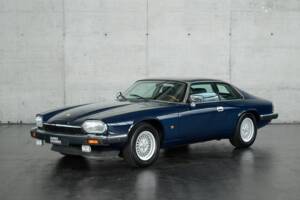 Image 2/50 of Jaguar XJS 5.3 V12 (1993)