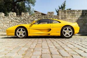 Immagine 9/33 di Ferrari F 355 Berlinetta (1995)