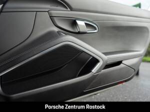 Imagen 12/30 de Porsche 718 Cayman (2023)
