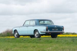 Image 11/50 of Rolls-Royce Silver Shadow I (1976)