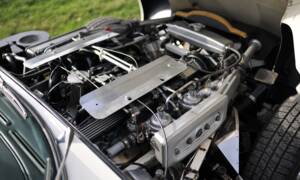 Image 5/39 of Jaguar E-Type V12 (1972)
