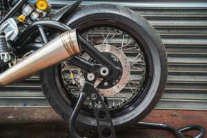 Image 24/38 of Norton Dominator SS (2015)
