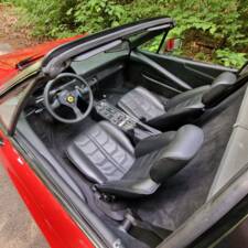 Immagine 13/82 di Ferrari 308 GTS Quattrovalvole (1983)