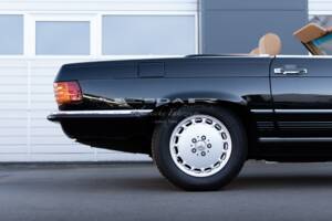 Image 35/37 of Mercedes-Benz 560 SL (1989)