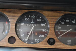 Bild 25/52 von BMW 2002 tii (1975)