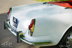 Image 37/55 of Alfa Romeo 2000 Spider (1959)