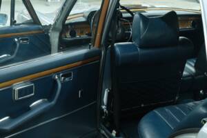 Image 25/50 of Mercedes-Benz 300 SEL 3.5 (1972)