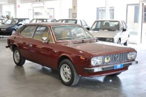 Image 8/37 of Lancia Beta HPE 1600 (1975)