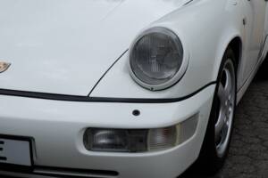 Image 44/60 de Porsche 911 Carrera 2 (1991)
