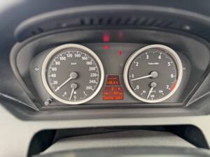 Imagen 14/26 de BMW 650i (2006)