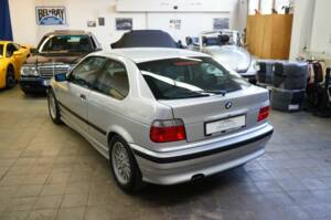 Imagen 8/32 de BMW 323ti Compact (1998)