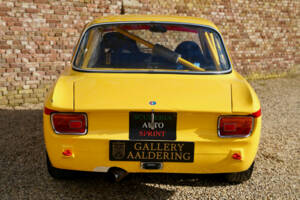 Afbeelding 6/50 van Alfa Romeo Giulia 1600 Sprint GT (1965)