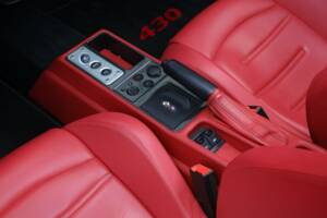 Bild 38/50 von Ferrari F430 Spider (2007)