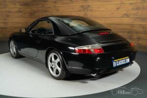 Imagen 4/19 de Porsche 911 Carrera (2001)