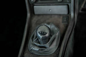 Immagine 25/50 di Porsche 924 S (1986)