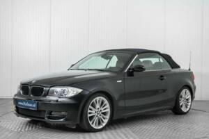 Image 1/19 of BMW 120i (2008)