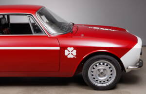 Bild 11/30 von Alfa Romeo Giulia GT 1300 Junior (1974)
