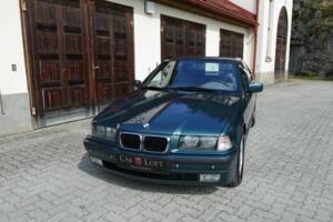 Immagine 3/41 di BMW 323ti Compact (1999)