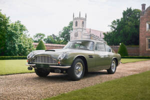 Image 3/28 of Aston Martin DB 6 Mk II (1970)