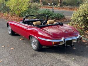 Immagine 45/50 di Jaguar E-Type V12 (1973)