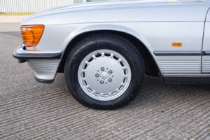Image 25/28 de Mercedes-Benz 300 SL (1987)