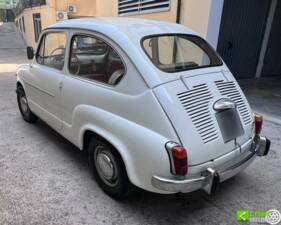 Image 5/10 of FIAT 600 D (1963)