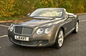 Image 2/50 of Bentley Continental GTC (2011)