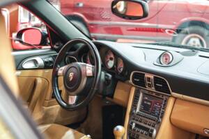 Image 10/48 of Porsche 911 Carrera 4S (2007)