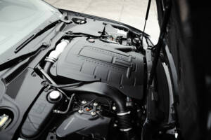Image 13/33 of Jaguar XKR (2008)