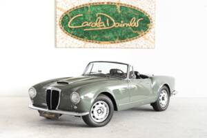 Image 1/38 of Lancia Aurelia B24 Convertible (1957)