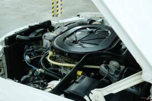 Bild 21/50 von Mercedes-Benz 280 S (1981)
