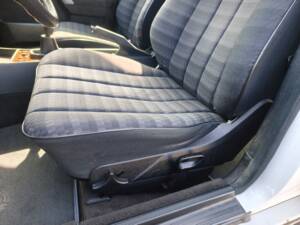 Image 18/22 of Mercedes-Benz 190 E 1.8 (1990)