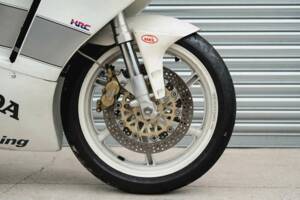 Bild 30/50 von Honda RS 250 RF (1993)